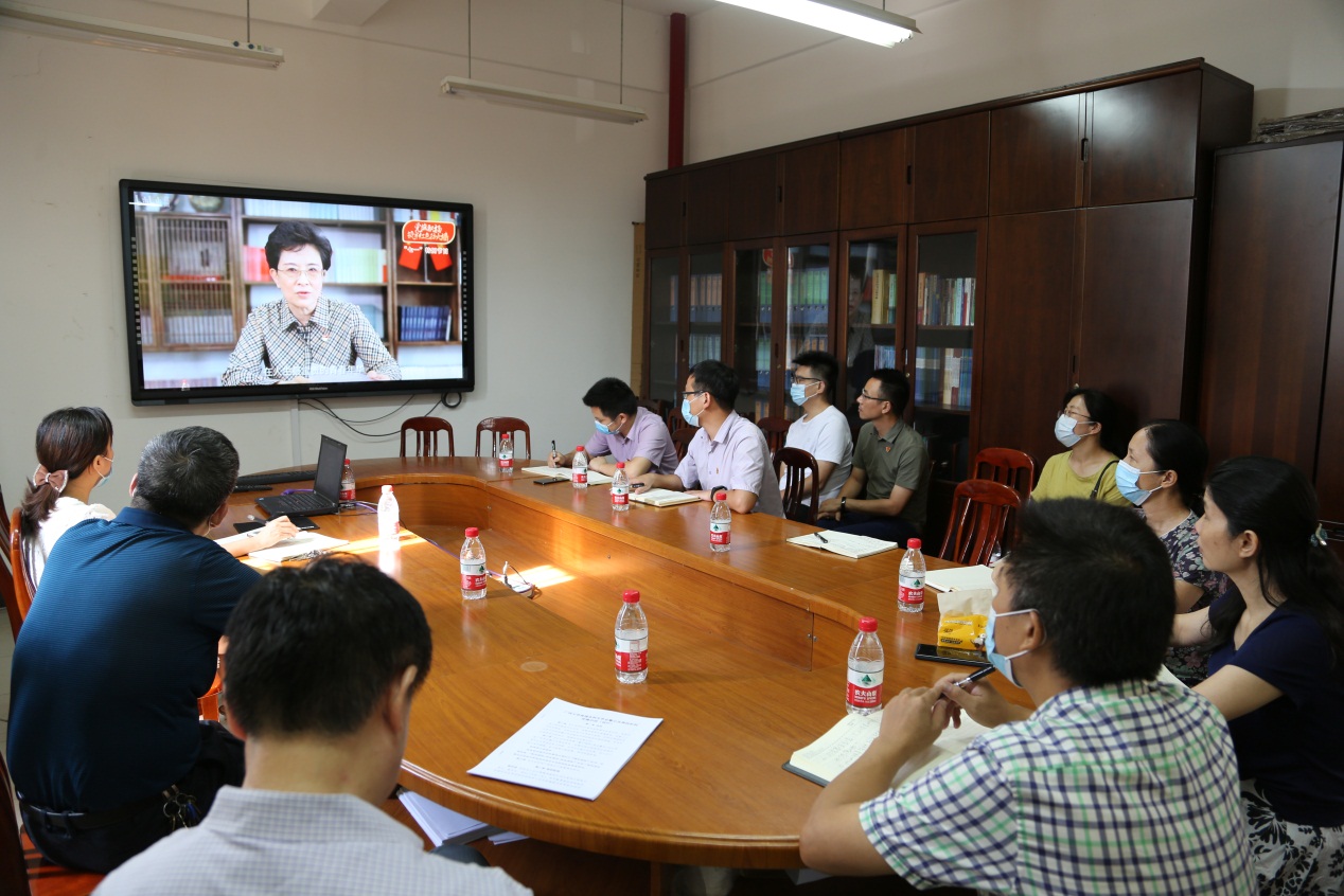 说明: C:\Users\Administrator\Desktop\20200701教务处党支部集体学习(发谢伟)\RM3A0139.JPG